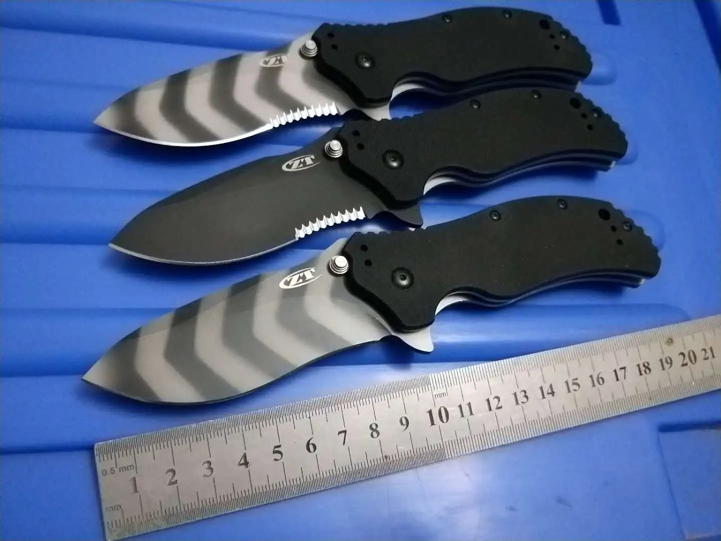 

EF ZT Folding knife Zero Tolerance ZT0350 S30V blade/G10 handle Folding hunting camping Knife gift knives for 1pcs free shipping
