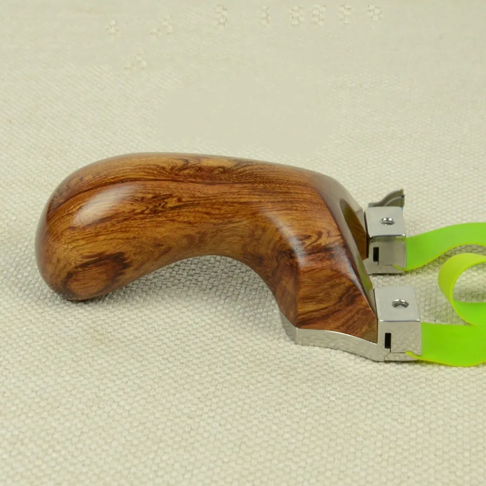 

High Quality Titanium steel Slingshot+Rubber Band Powerful Sling Shot Bow Wooden Handle Hunting Catapult Slingshot Outdoor Games