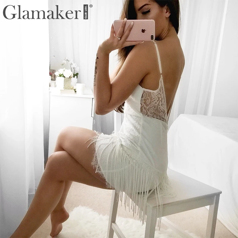 Женское вечернее платье Glamkaer белое кружевное мини с кисточками и открытой спиной