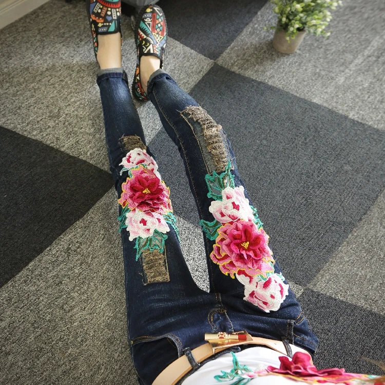 

Fashion Women Jeans 2018 Spring Europe Style Peony Embroidered Blue Denim Pants Slim Long Pencil Trousers Students Streetwear