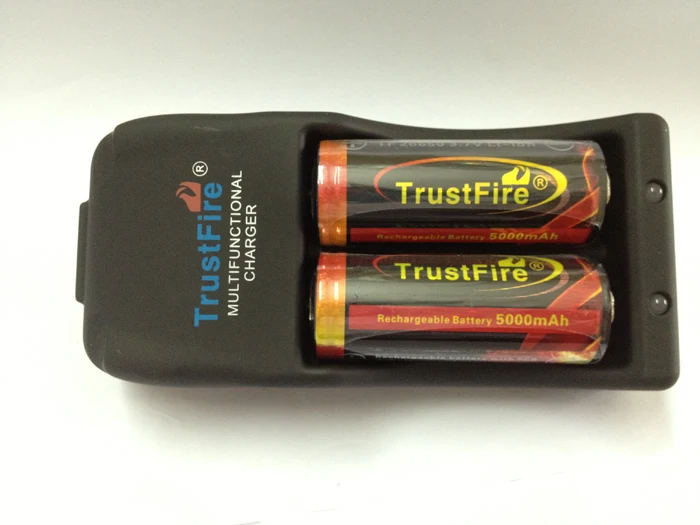 

TrustFire TR-006 Multifunctional Battery Charger + 2PCS TrustFire Protected 26650 5000mAh 3.7V Rechargeable Lithium Batteries