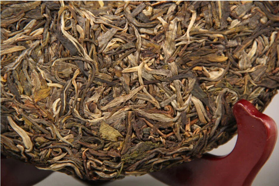 357 г старое дерево большой лист зеленый чай торт год весна Laobanzhang Shen чай