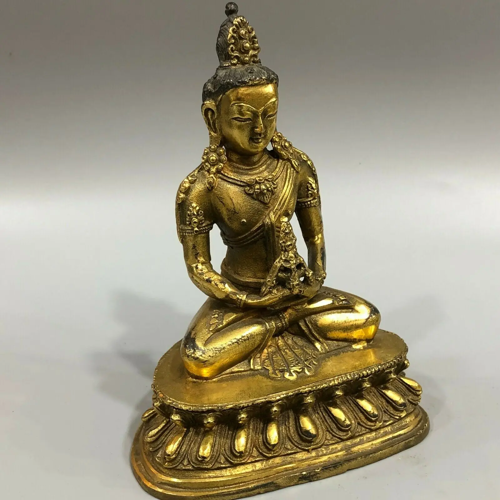 Изысканная старая Коллекционная медная позолоченная ручная работа Bodhisattva статуя Будды для медитации