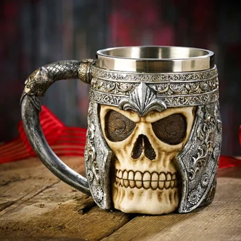 

Free Shipping 1Piece Striking Skull 3D Warrior Tankard Viking Skull Beer Mug Gothic Helmet Drinkware Vessel