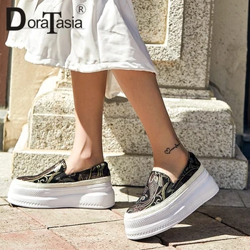 

DoraTasia 2019 New Fashion Spring Whole Leather Flats Women Flat Platform Shoes Woman Embroider Girl Spring Loafers