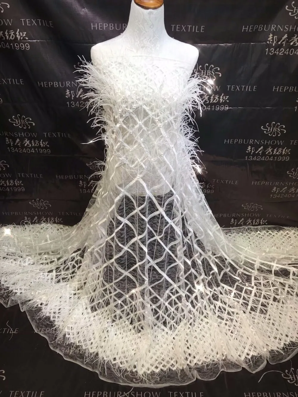 

Feather deluxe nail bead embroidery lace fabrics cloth manual diy 3 D lace material