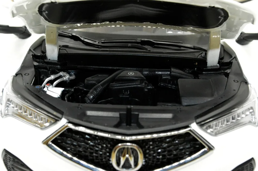 Модель Paudi 1/18 1:18 Масштаб Acura CDX SUV белый литой модельный автомобиль игрушка, модель автомобиля двери открытые
