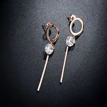 Design de moda Subiu Titânio Ouro Cubic Zirconia Oscila Brincos Para As Mulheres Do Escritório de Aço Perfurada Brincos Círculo Brincos RN01113
