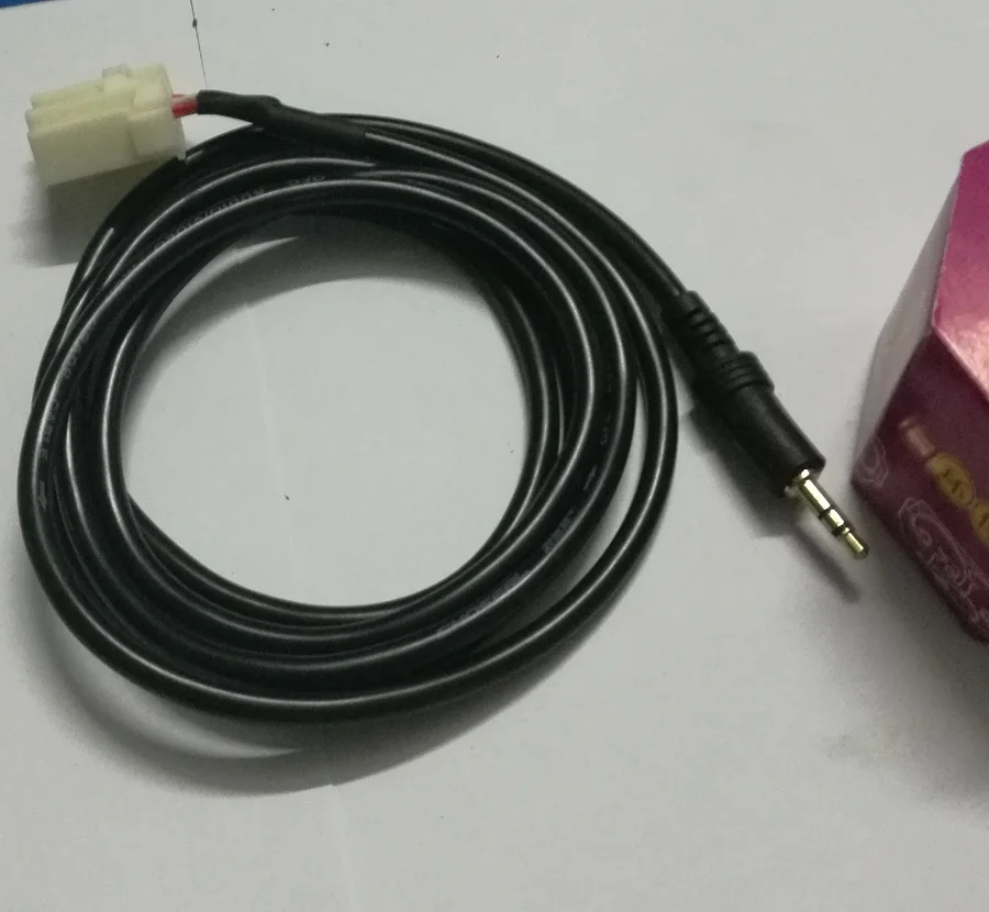 JX-LCLYL Car 3.5mm AUX Audio Input CD MP3 Player Interface Adapter Cable for Maz-da 3 6