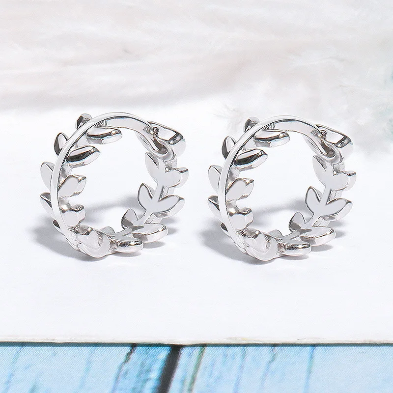 

EM011 Korean Temperament Leaf Earrings Female Personality Simple Circular Garland Olive Leaf Earrings Wholesale
