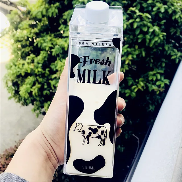 Квадратная 500 мл креативная пластиковая бутылка в форме свиньи чай Тигр чайник Спорт на открытом воздухе сок корова молоко Мультфильм Бутылка - Цвет: black cow