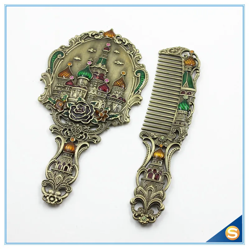 

Antique Metal Enamel Handheld Mirror Set with Russia Castle Patterns 13x6.7x0.5cm