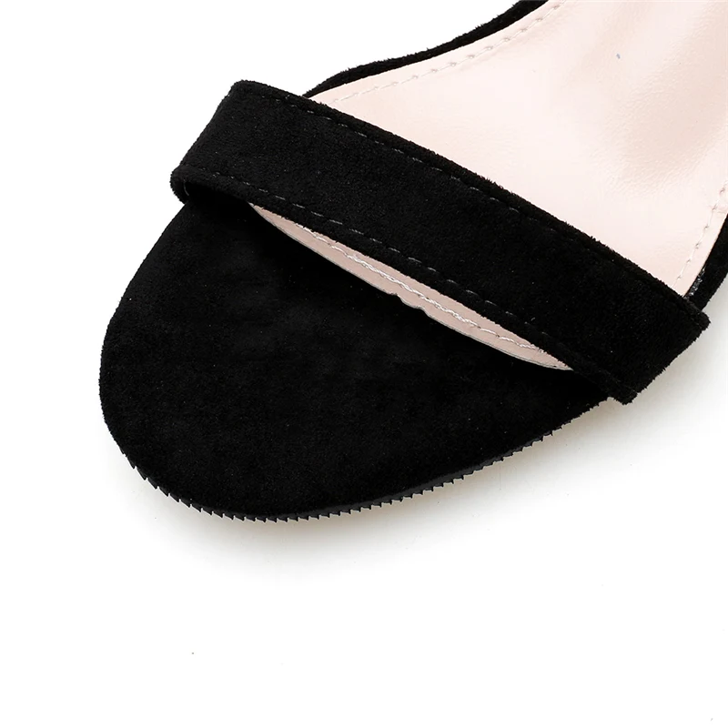 2019 Women Summer 5cm Low High Heels Classic Chunky Sandals Female Sweet Casual Block Heels Sandals Lady Buckle Black Cute Shoes