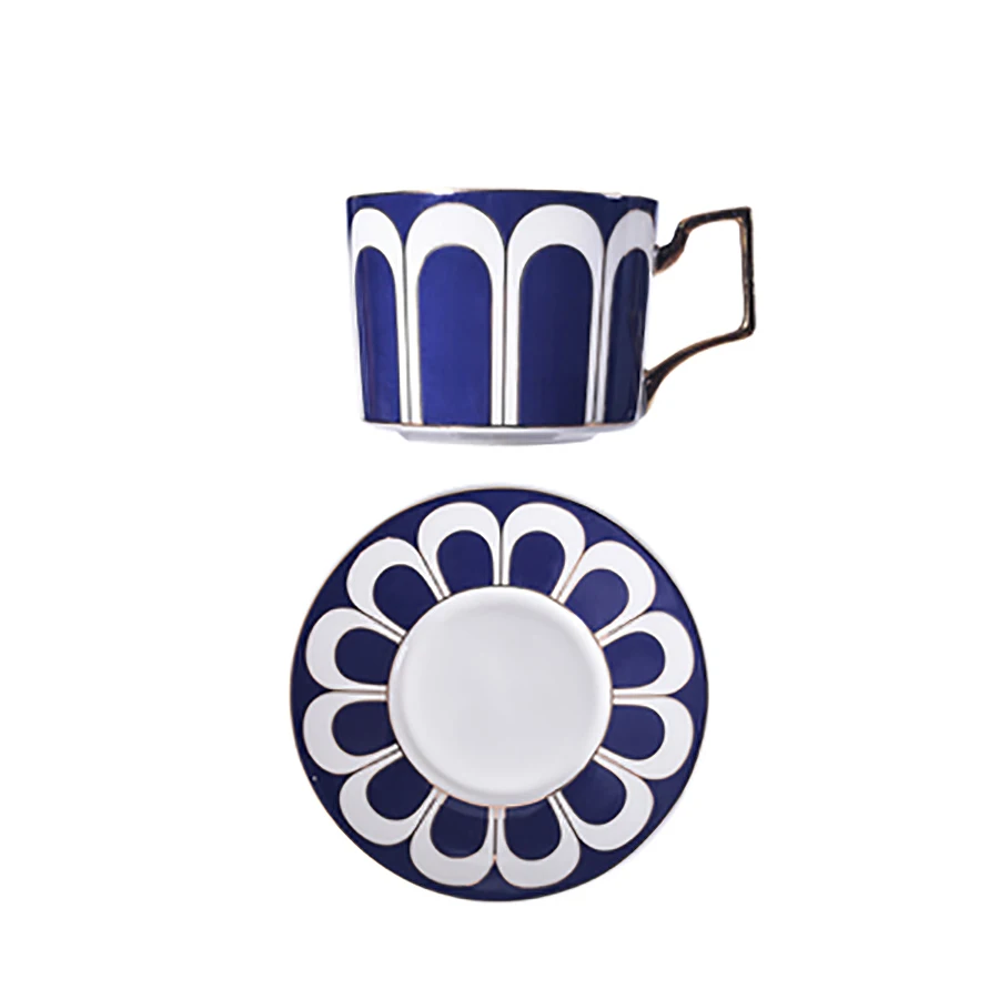 

European Espresso Coffee Cups Reusable Coffee Cup Set Tea Ceramic High Tea Cup Christmas Kubek Crockery Drink Bottle Home 50P60