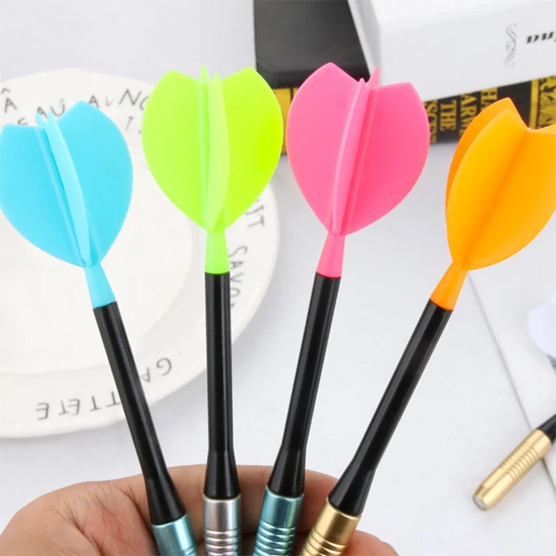 

1 Piece Creative Magnet Darts Gel Pens Black 0.5mm Gel Pen Kawaii Stationery For Student Gift Random Color