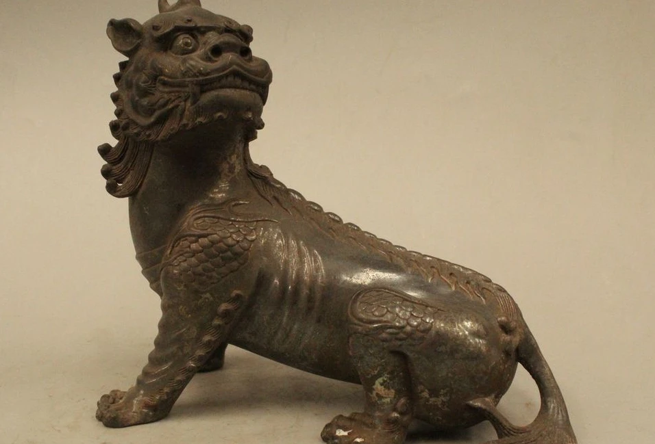 

6" Old China Folk Pure Bronze Fly Unicorn Beast Pi Xiu Exorcise evil spirits