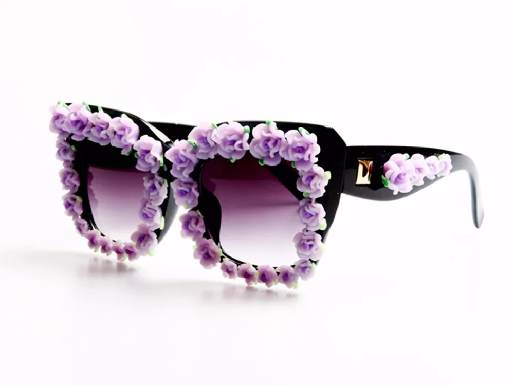 Brand Designer 2017 Sunglasses Women Red Flower Baroque Style Luxury Sunglasses For Ladies Beach Summer Eyewear Brand Designer 2017 Sunglasses Women Red Flower Baroque Style Luxury Sunglasses For Ladies Beach Summer Eyewear