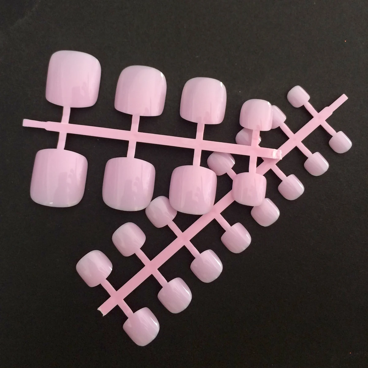 

24pcs New Fashion Fake Feet Toenail Toe Nail Art Acrylic UV Gel Tips DIY Light purple #198t
