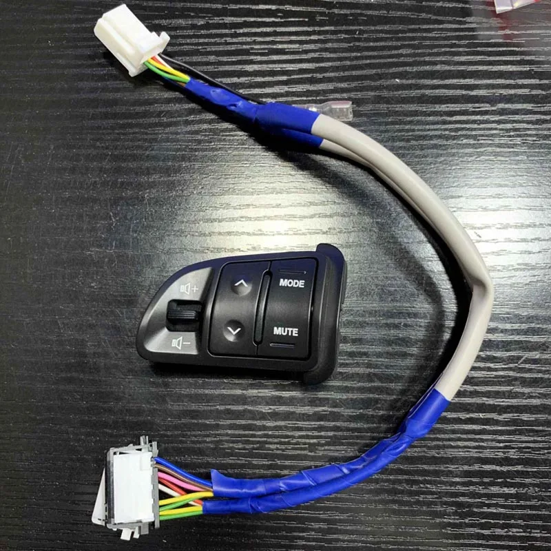 as picture button For KIA Sportage Steering wheel Audio channel and Constant speed cruise control button car Bluetooth - Цвет: as picture