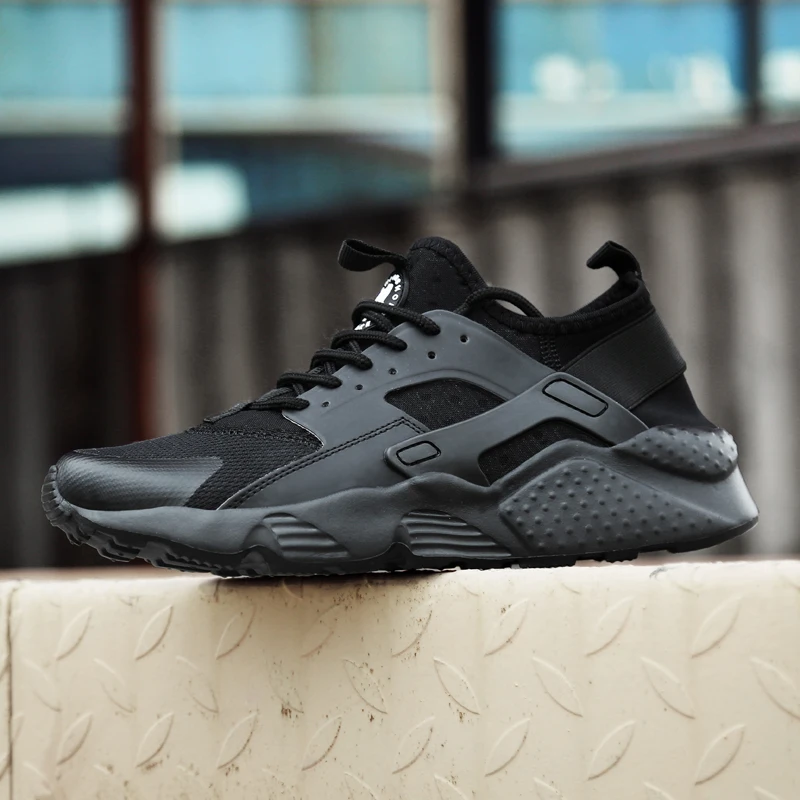 

2019 New Brand Men Women Running Shoes Big Size 35-47 Sport Sneakers Black White Walking Jogging Shoes Cheap Athletic Trainers