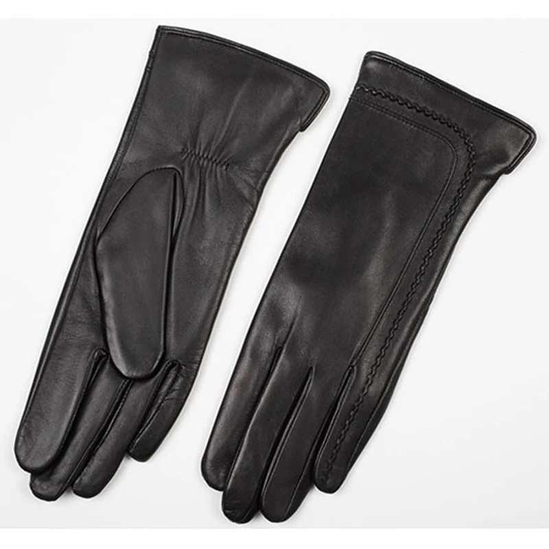 New Arrival 2019 Fashion Women Touchscreen Gloves Wrist Solid Genuine Leather Winter Plus Velvet Driving Glove Promotion L165nc2 New Arrival 2019 Fashion Women Touchscreen Gloves Wrist Solid Genuine Leather Winter Plus Velvet Driving Glove Promotion L165nc2