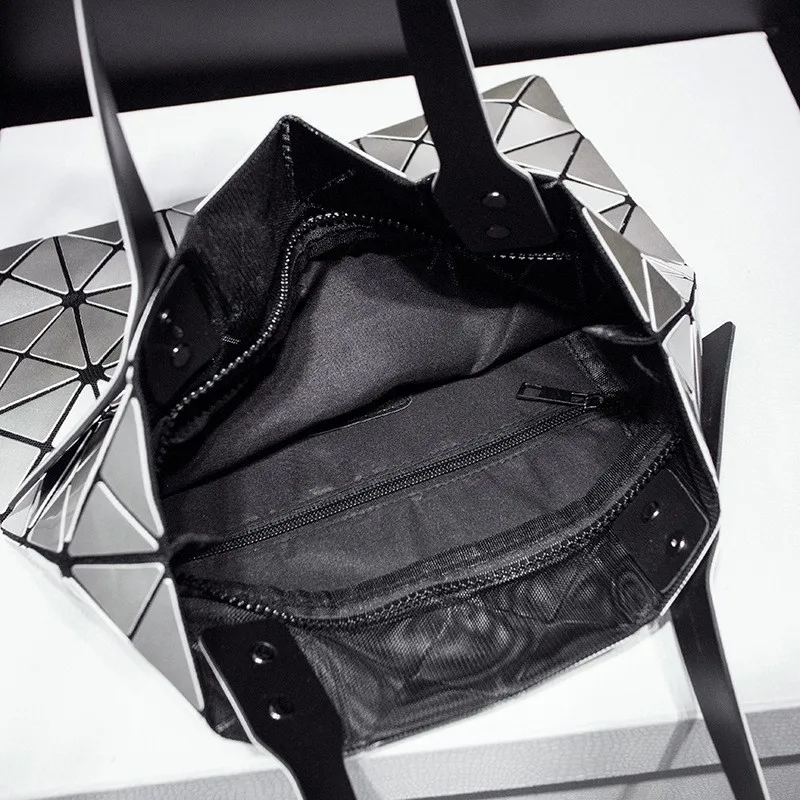 Deformable Women Handbag Geometry Quilted Plaid Mosaic Sequins Mirror Shoulder Tote Bag BaoBao Lattice Laser Foldable PU Bag (41)