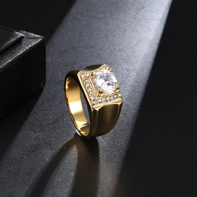 AAA + CZ камень Bling Iced Out кубического циркония кольцо IP Позолоченные титановые кольца
