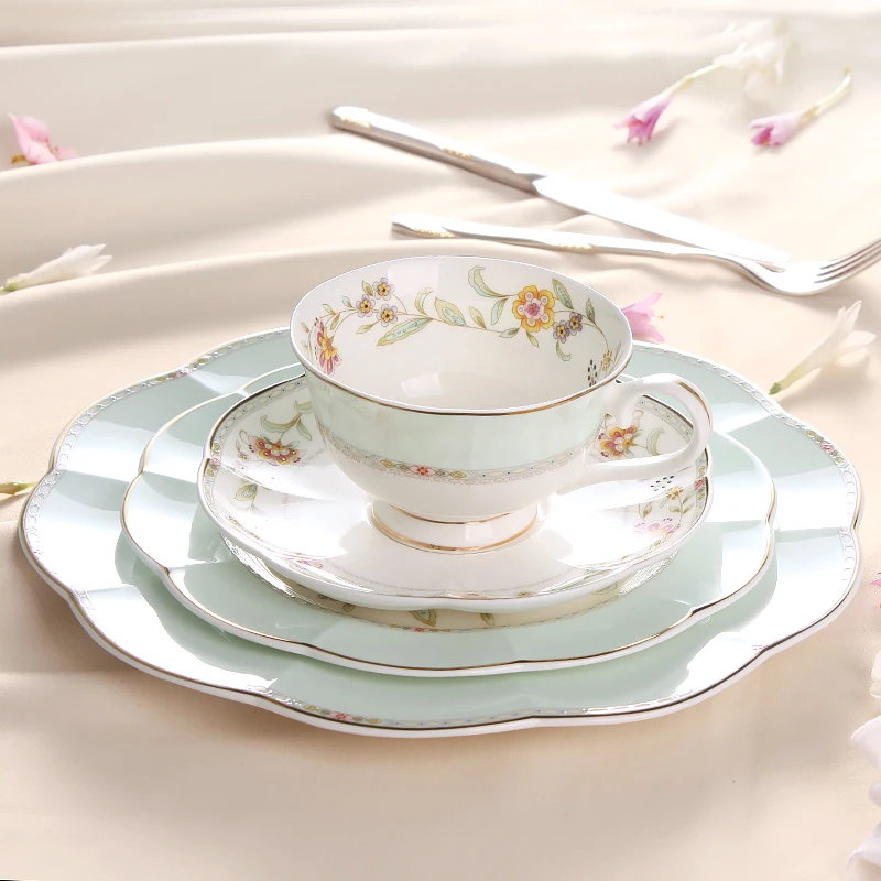 2017 Newly Bone china Dinnerware Sets 8 And 10 Inch Plates Coffee Cup