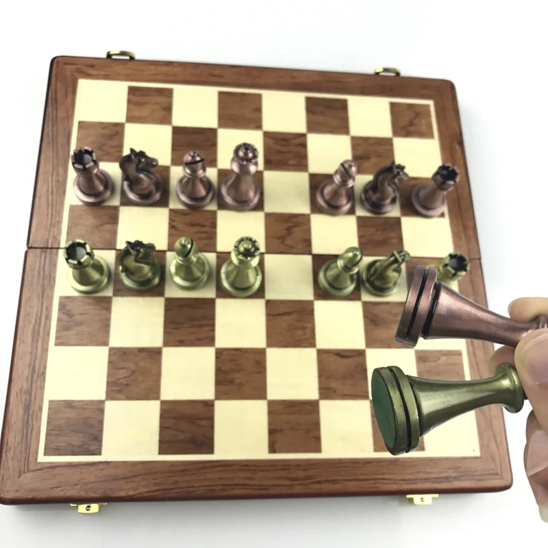 Classic Zinc Alloy Chess Pieces wood grain board Chess Game Outdoor leisure entertainment golden High Quality Chess the qenueson