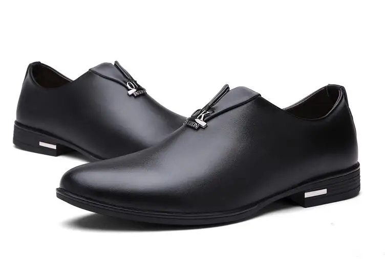 Negócios Bolsa De Couro Nova Masculino Vermelho Itália Chegada Oxford Vestido Sapatos Preto Casamento Superior Qualidade Luxo Para Sapatas Marca azul vermelho Homens Os Dos q7qfOxwC
