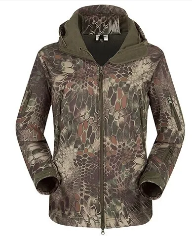 Outdoor Highlander Camouflage Hunting Jacket Men Soft shell Sport Waterproof Windproof 