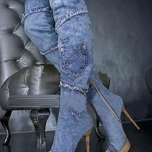 Женские новые стильные высокие сапоги с кружевом и джинсами на деревянной подошве Повседневная модная обувь на тонком каблуке с открытым носком