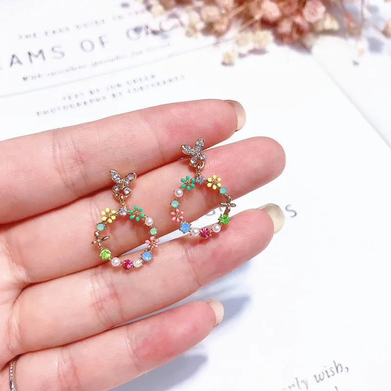 

2018 Hot Style Lovely Colorful Garland Earrings For Women Sweety Flower Simulated Pearl Pendientes Mujer Moda Fashion Jewelry