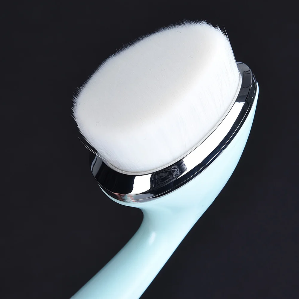 facial cleansing brush massage (8)