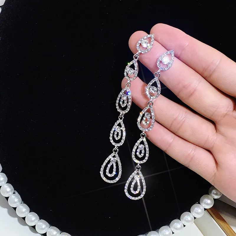 

Dominated 2019 Exaggerated Personality Trend Crystal Long Women earrings Fashion Personality Hollow Drop earrings
