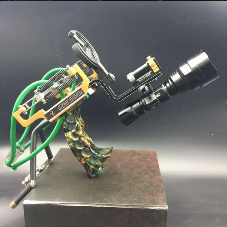 

New High Quality Multifunction Aluminum Alloy Slingshot Shooter With Arrow Rest + Flashlight Catapult Bow Powerful