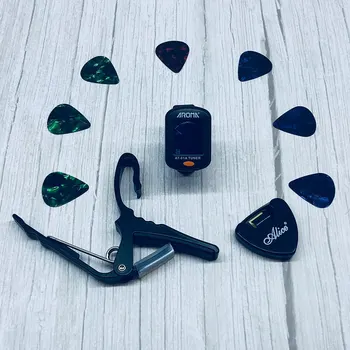 

2018 NEW Super Value Tool Kit Guitar Tuner + Capo + Plectrum Holder + 7 Colors Picks Guitarra Parts Accessories