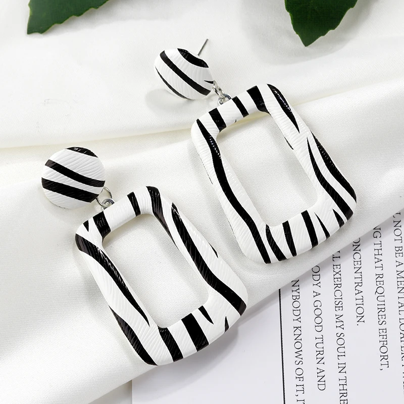 

AENSOA New Arrival Rectangle Zebra Hollow Stripe Earrings For Women Fashion 2019 Geometric Drop Earring Party Statement Jewelry