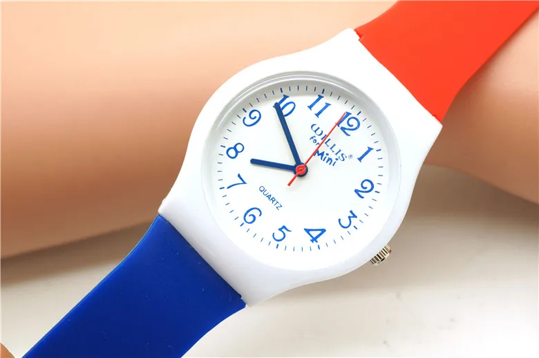Новый милый Уиллис Для женщин мини спортивный бренд часы Повседневное Часы модные Часы-желе для детей часы