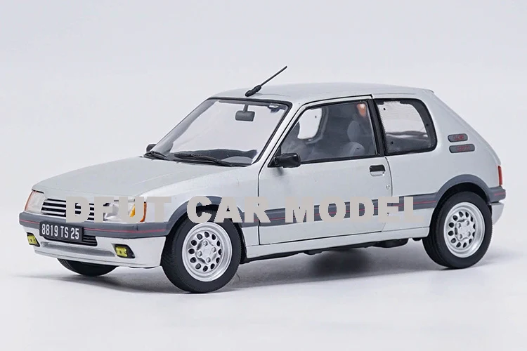 Литая 1:18 игрушечная машинка из сплава модель 205 GTI 1991 детских игрушечных машин оригинальные авторизованные подлинные детские игрушки