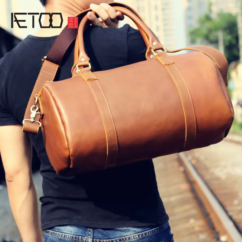 

AETOO male leather shoulder bag head layer of retro crazy horse Messenger leisure men