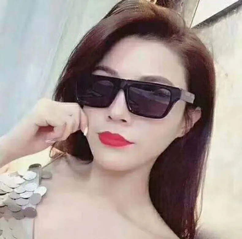 27-9047542870_1901796175