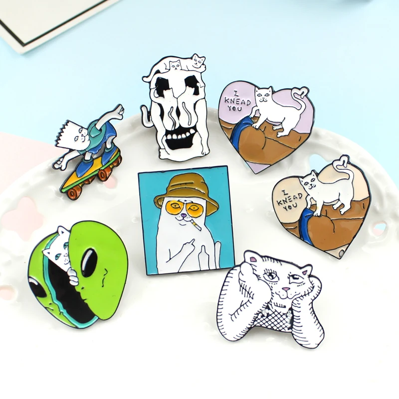

Cartoon Cat Alien Creative Funny Animal Cat Heart Brooches Lapel Enamel Pins Butt Cat Metal Badge Jewelry Gift For Friends