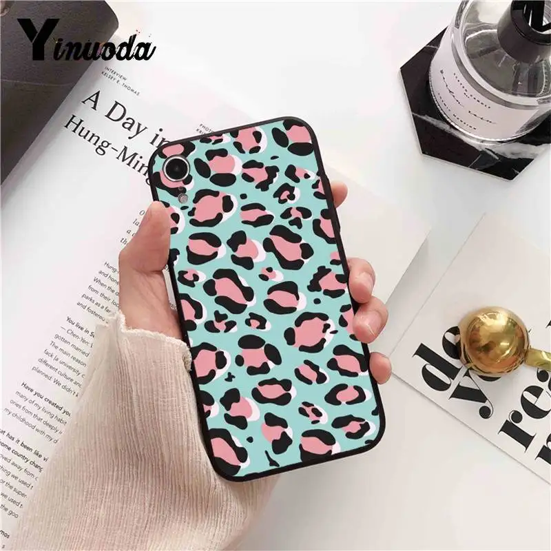 giraffe leopard tiger zebra Wild Print