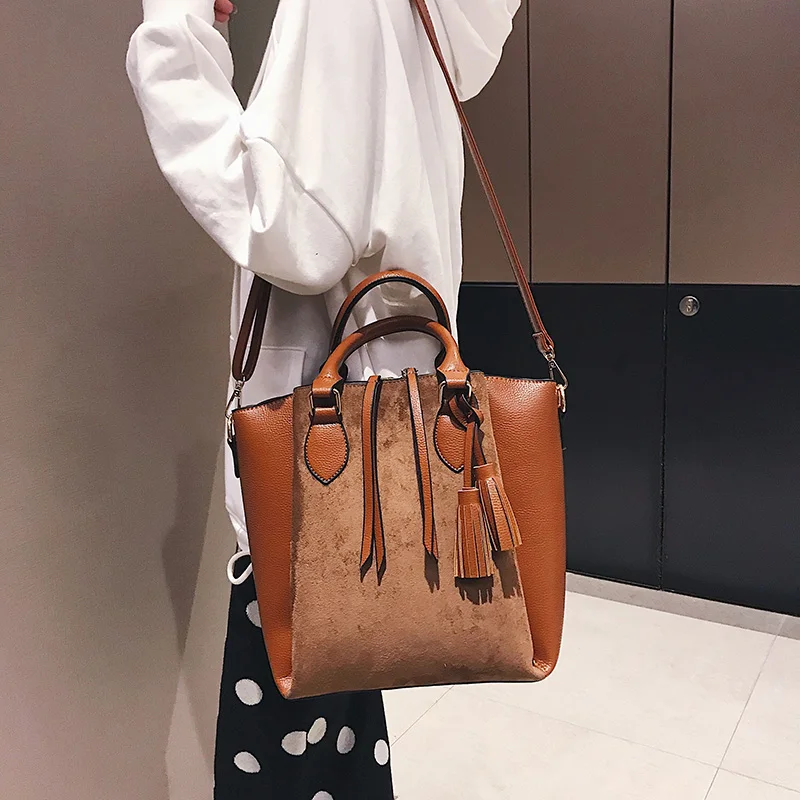 Kopen Luxe Vervorming Handtassen Vrouwen Tassen Designer Retro Kwastje Crossbody Tassen Voor Vrouwen Schoudertas Hoge Kwaliteit Dames Handtassen