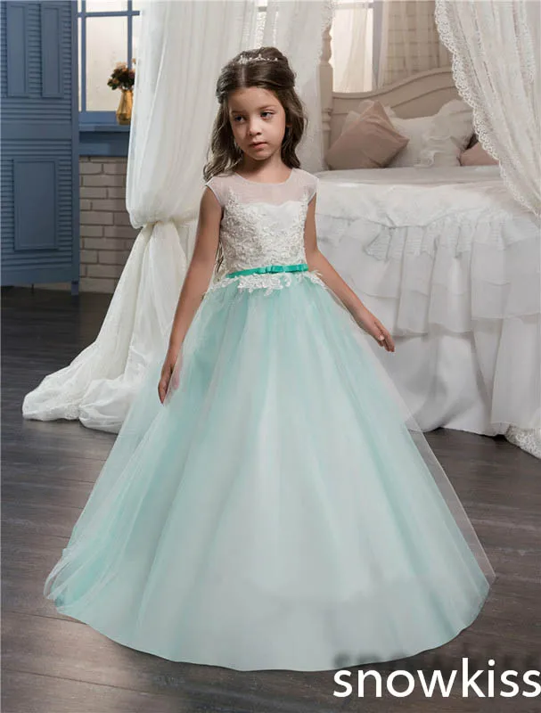 

Sky blue cute toddler pageant prom dresses with lace appliques open back tulle ball gown flower girls dress glitz for wedding