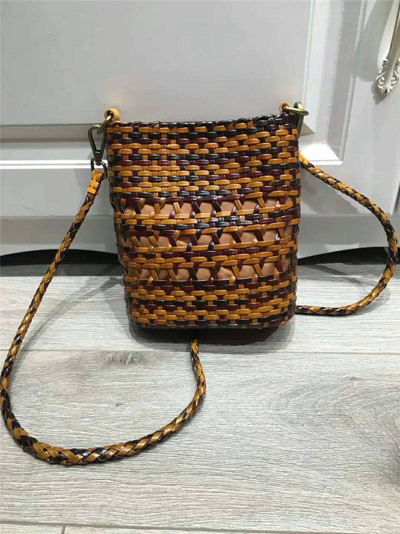 

DIOLEVY Female Leather Crossbody Bag For Women Bags High Quality handmade leather Weaving New Summer Women's handbags