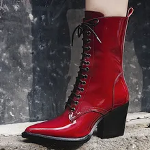 Prova Perfetto; Новинка года; стильные женские ботинки средней высоты на шнуровке; обувь на не сужающемся книзу массивном каблуке; женская модная обувь из лакированной кожи с острым носком; ботинки челси