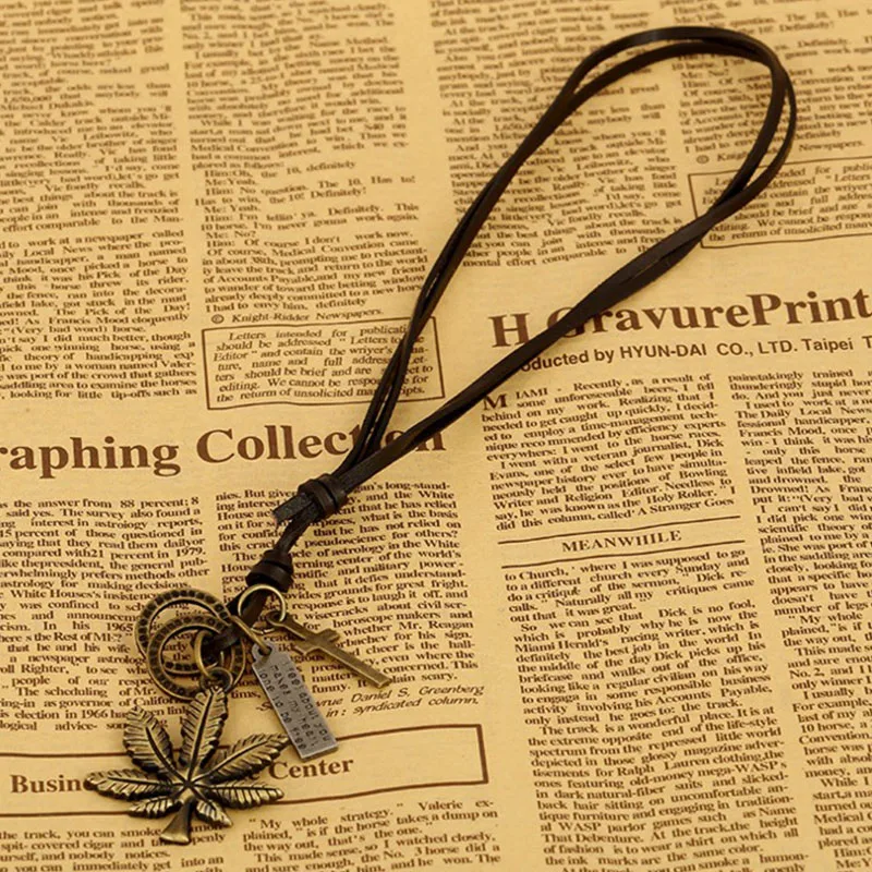 2019 Necklace 100% Genuine Leather Necklace Women Punk Style Men Vintage Jewelry Maple Leaves Pendant Jewelry Christmas 2019 Necklace 100% Genuine Leather Necklace Women Punk Style Men Vintage Jewelry Maple Leaves Pendant Jewelry Christmas