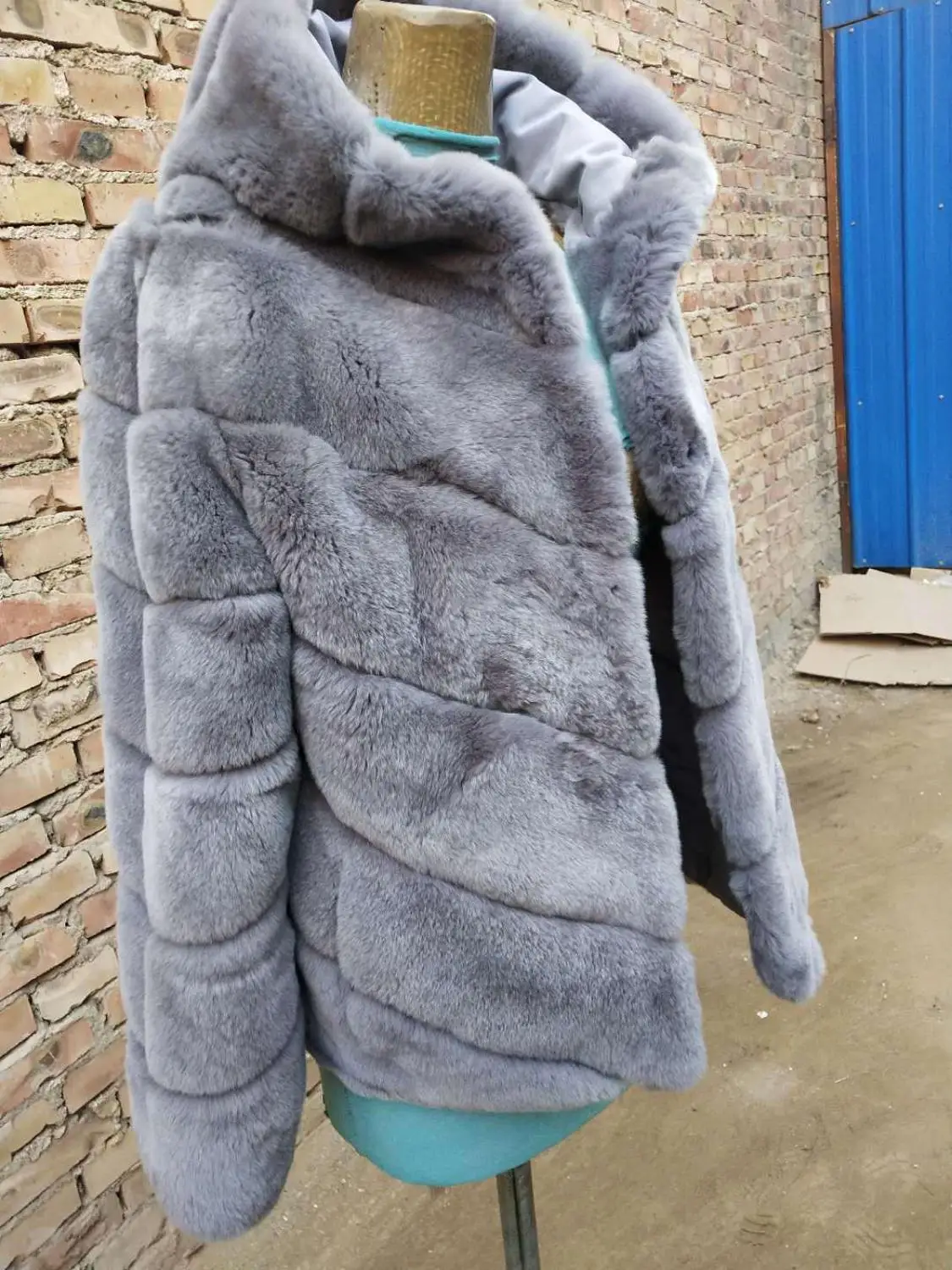 Short Light Grey Diagonal Stripes Rex-Fur Hooded Coat Jacket Black Real Fur Coat Top Overcoat Blazer Custom Hoodie Warm Jackets - Цвет: Light Grey